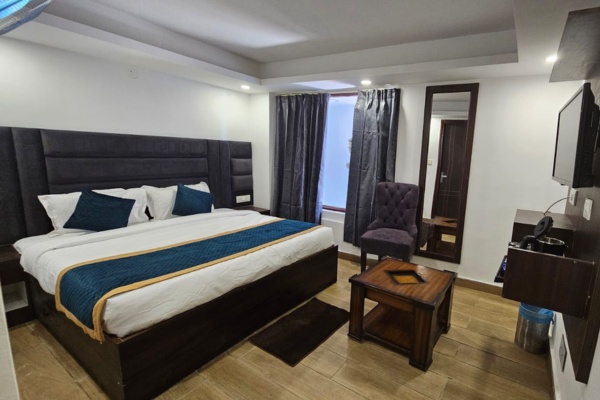 La Mirage Hotel Shimla